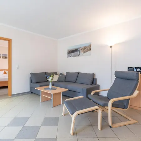 Apartment Kienast 3 *